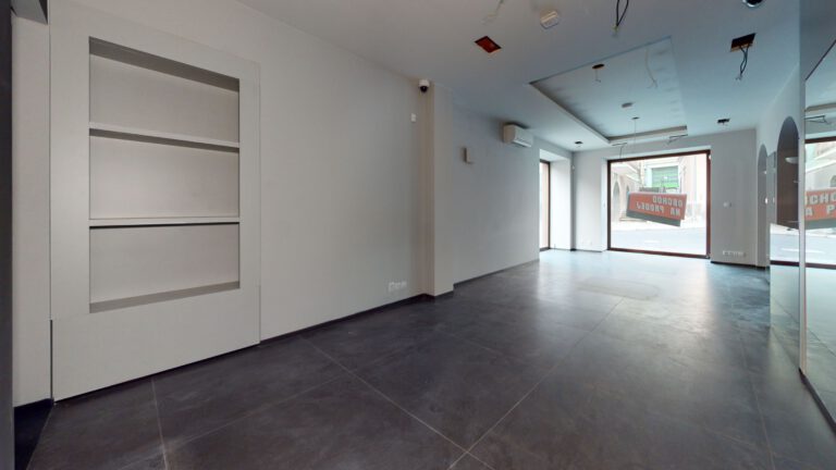 Commercial space 150 m2, Zámecký vrch street