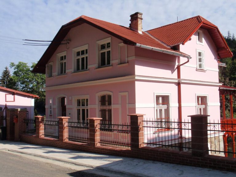 Historical villa, K Přehradě, Doubí