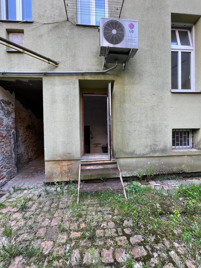 Commercial premises on Svahová Street