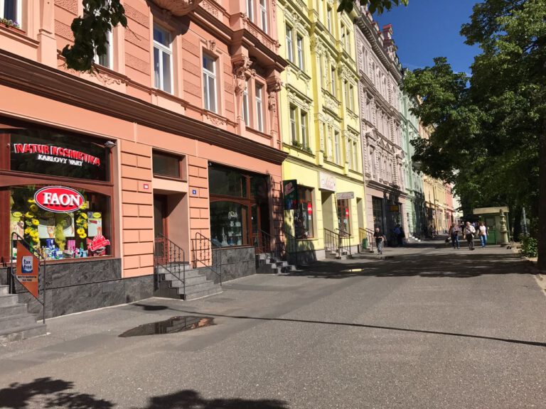 Store in operation 89 m2, Jan Palach Embankment, Karlovy Vary