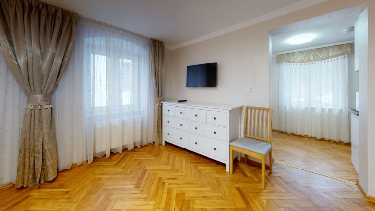 Budova se 6 apartmány, ul. Zámecký vrch