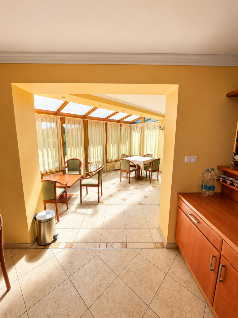 Penzion 480 m², Děpoltovice