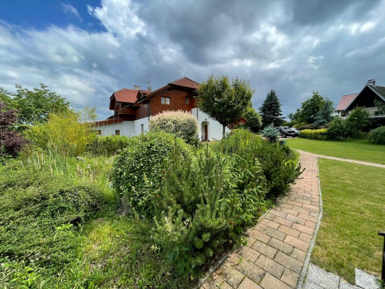 Пансион 550 м2, Деполтовице