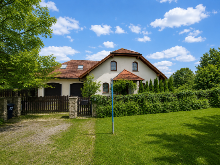 Rodinný dům 362 m², pozemek 770 m², K Výhledu, Karlovy Vary – Hůrky