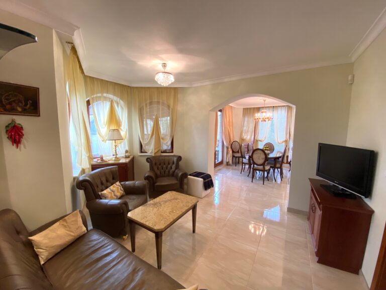 Rodinný dům 362 m², pozemek 770 m², K Výhledu, Karlovy Vary – Hůrky