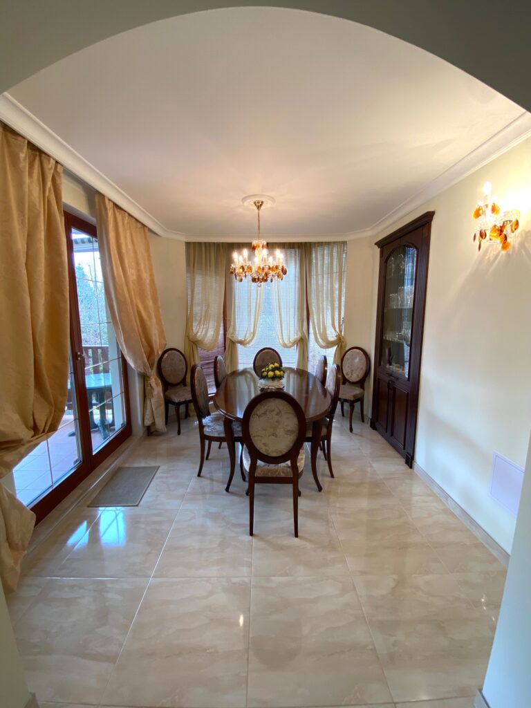 Rodinný dům 362 m², pozemek 770 m², K Výhledu, Karlovy Vary – Hůrky