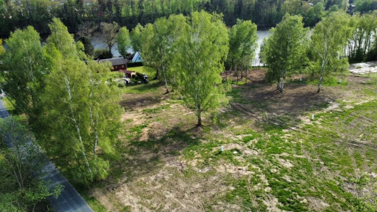 Stavební pozemek 878 m2, Skalka u Chebu