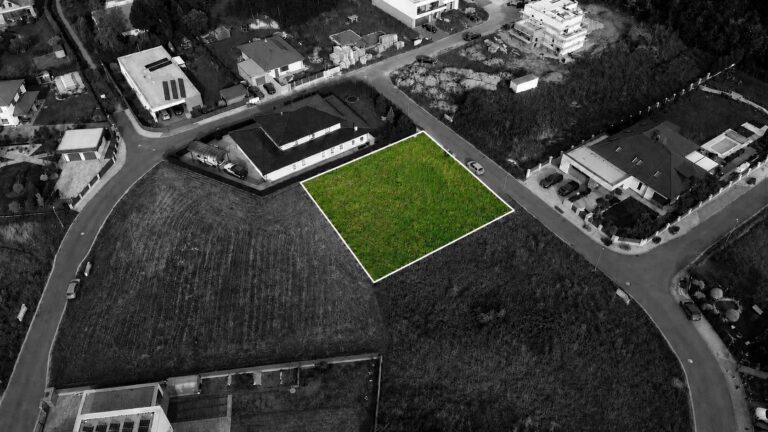 Stavební pozemek 1 587 m², Zlatý Kopeček, Rybáře