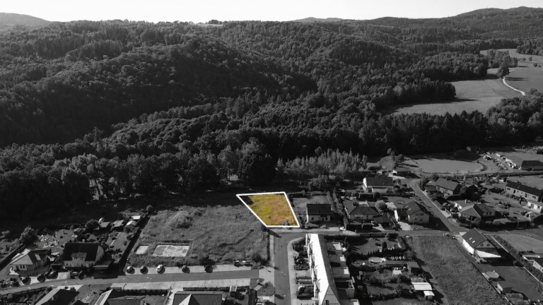 Pozemek 1.080 m2, Loket, Nad Hájovnou
