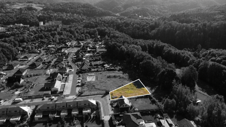 Pozemek 1.080 m2, Loket, Nad Hájovnou